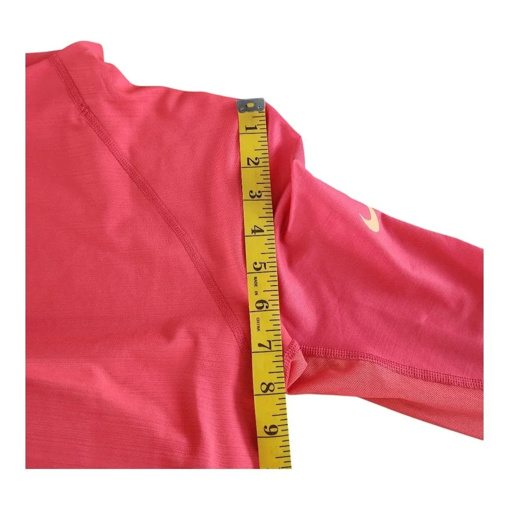 Nike Pro Women's Hyperwarm Fade Training Top Coral Peach Size‎ Large 916969-850